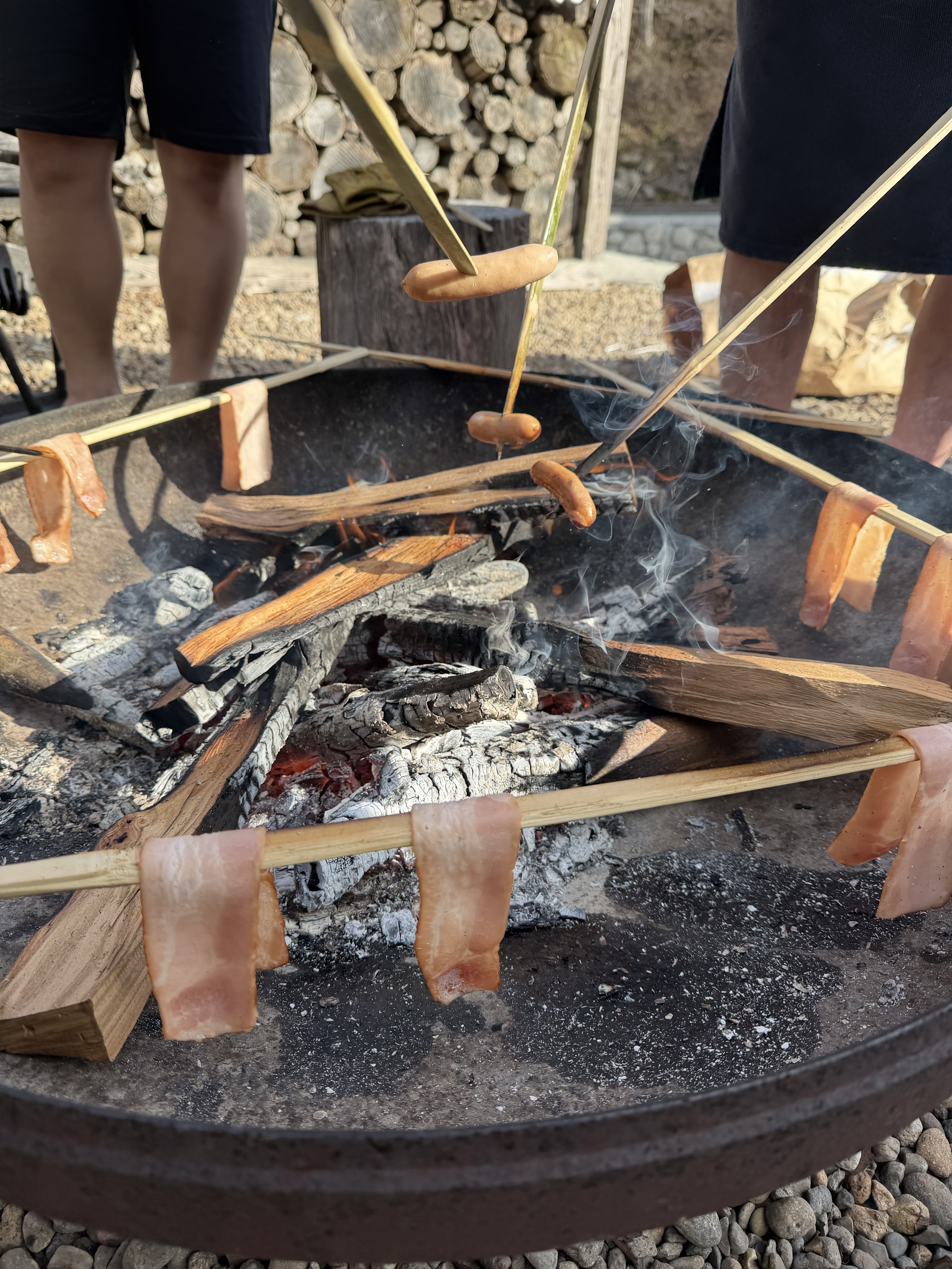 焚き火ソーセージアップ